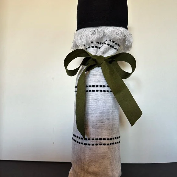 Wine Or Beverage Gift Bag - Picture 2 of 11